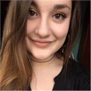 Clases particulares a niños y adolescentes de cualquier asignatura, también tengo un B2 en francés y C1 en inglés. Prefiero las clases en mi domicilio